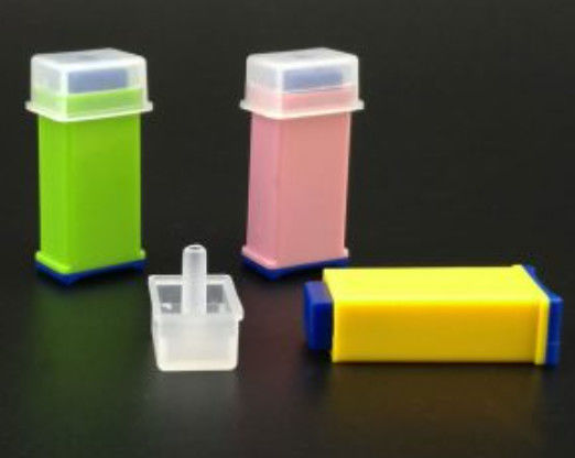 2.4mm Pressure Activated Design Blood Lancet Customed Shape Size Color Automatic Retract Needle