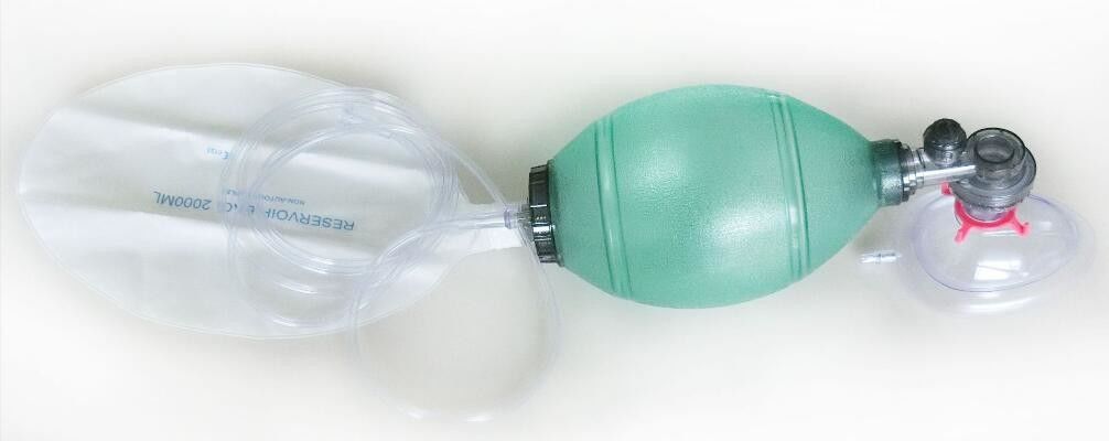 Medical Disposable Manual Resuscitation Kit PVC / Silicone Resuscitator For Adult And Child